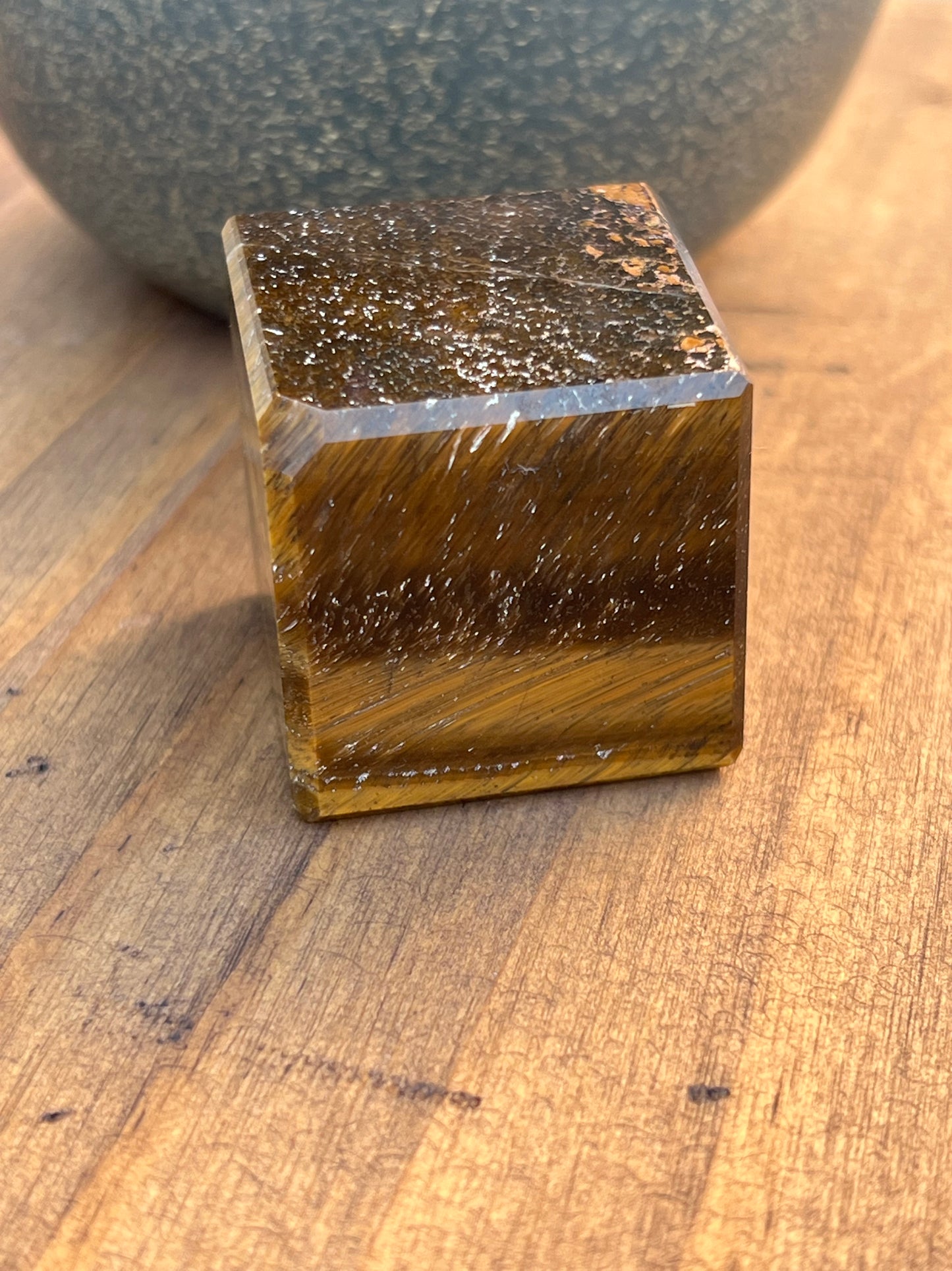 Tigers Eye Cube